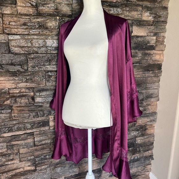 Vintage Victoria's Secret Purple Robe with Long Sleeves and Open Front - Picture 5 of 7